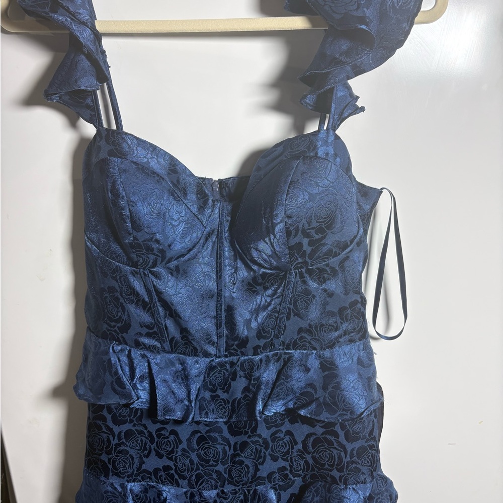 Elegant Blue Ruffle Dress - Picture 5 of 7